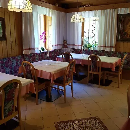 Mini-hôtel Neuratheis